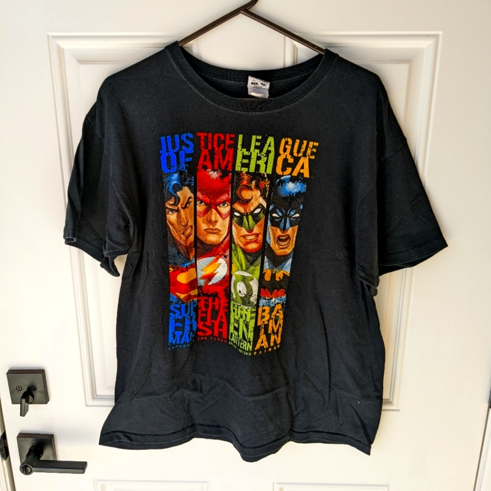 Justice League Six Flags Tee